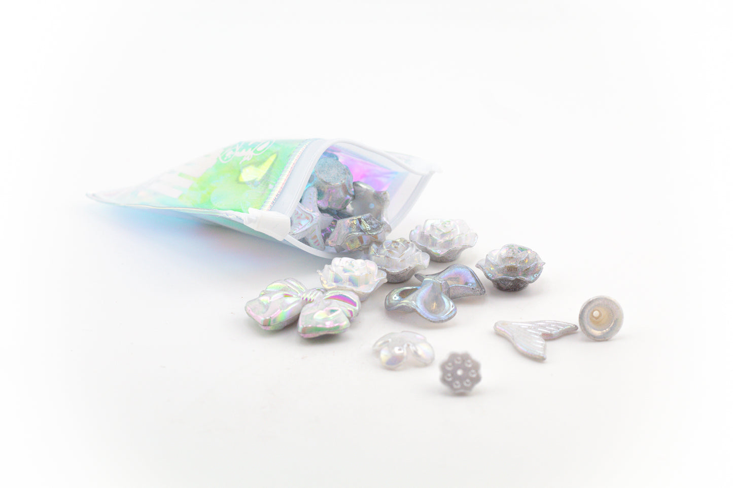 Sachet de charms mix nacré gris – accessoires DIY élégants