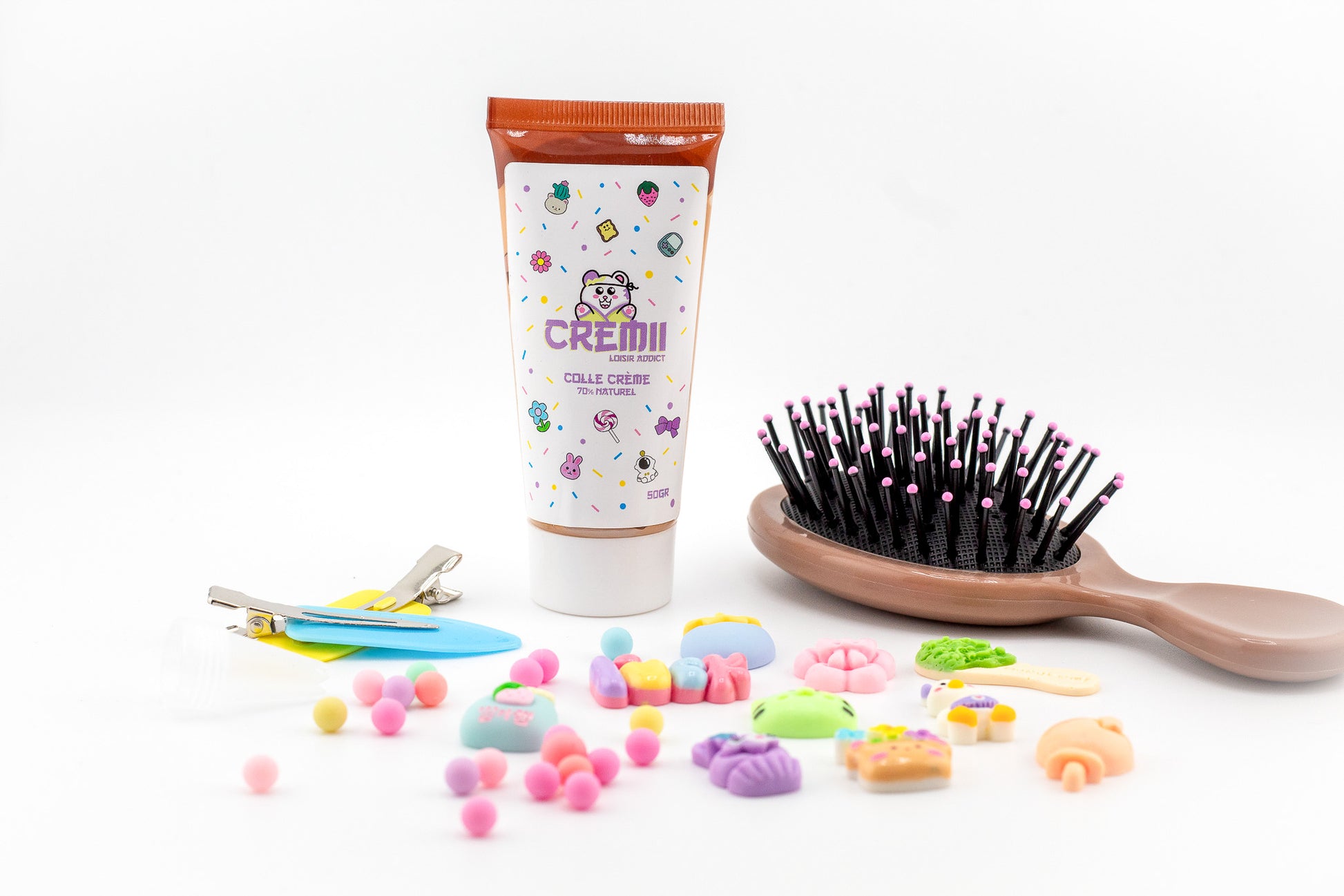 Kit coiffure parfum chocolat – personnalisation mignonne avec crème décorative marron et charms à coller
