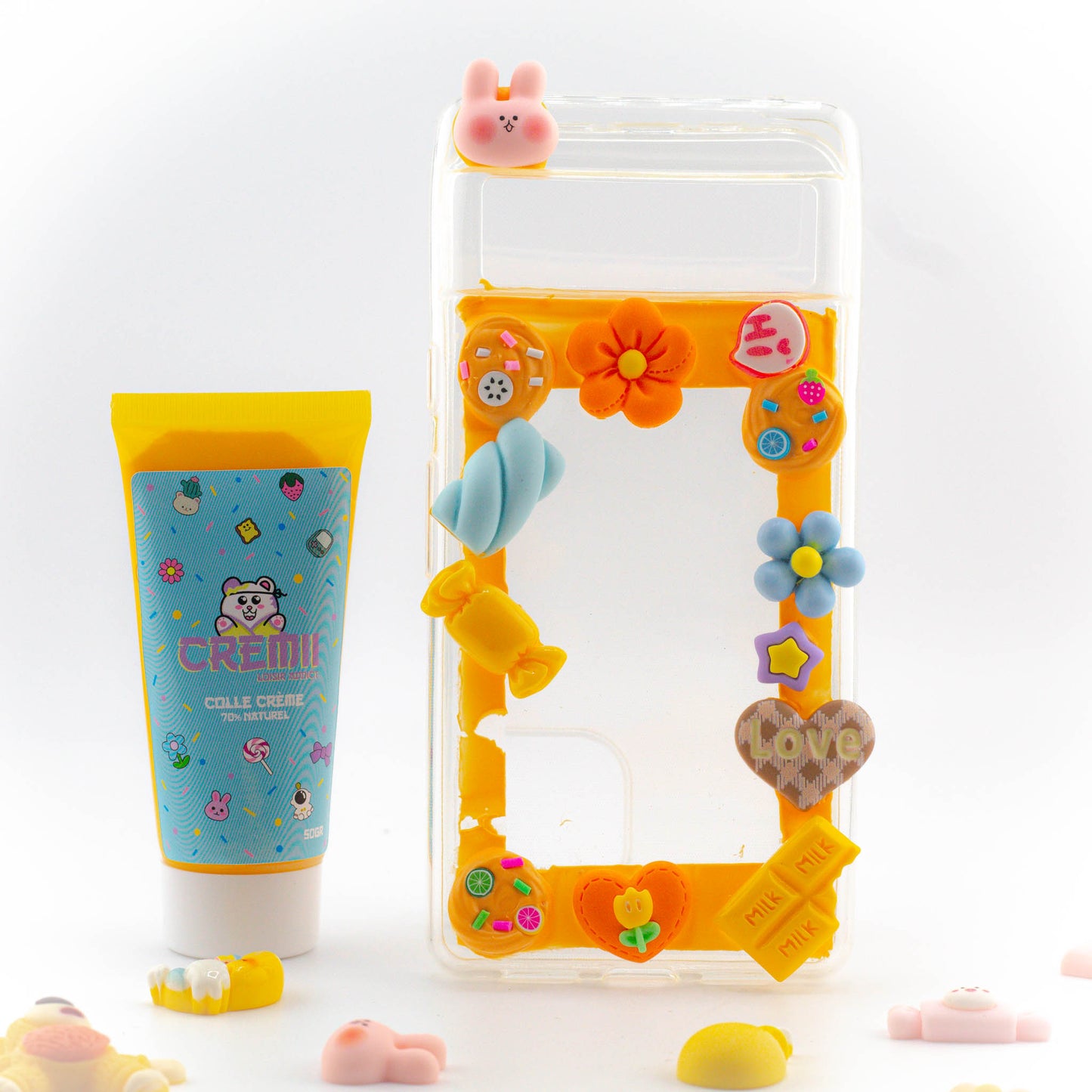 Kit DIY mangue – personnalisation de coque téléphone avec crème jaune orangé, fruits kawaii et parfum tropical
