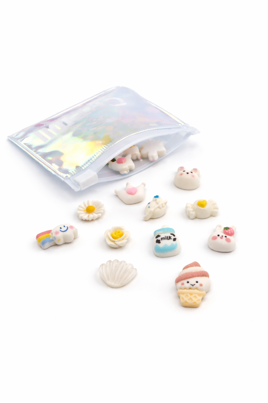 Sachet de mini charms blanc